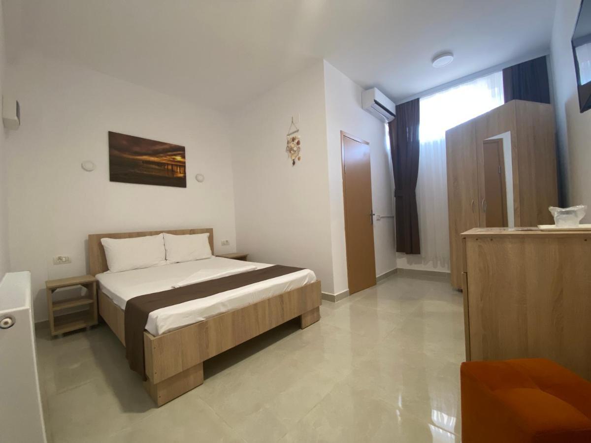 Ema Hotel Vama Veche Kültér fotó