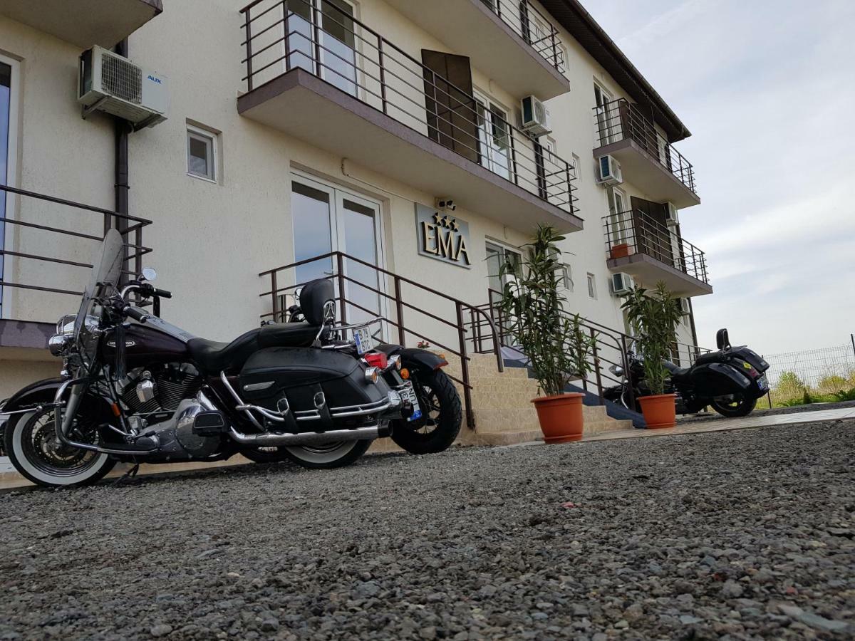 Ema Hotel Vama Veche Kültér fotó